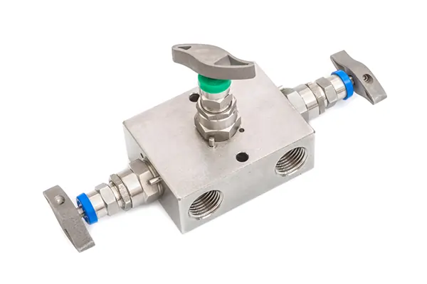 نگهداری و تضمین دقت در سیستم‌های منیفولد